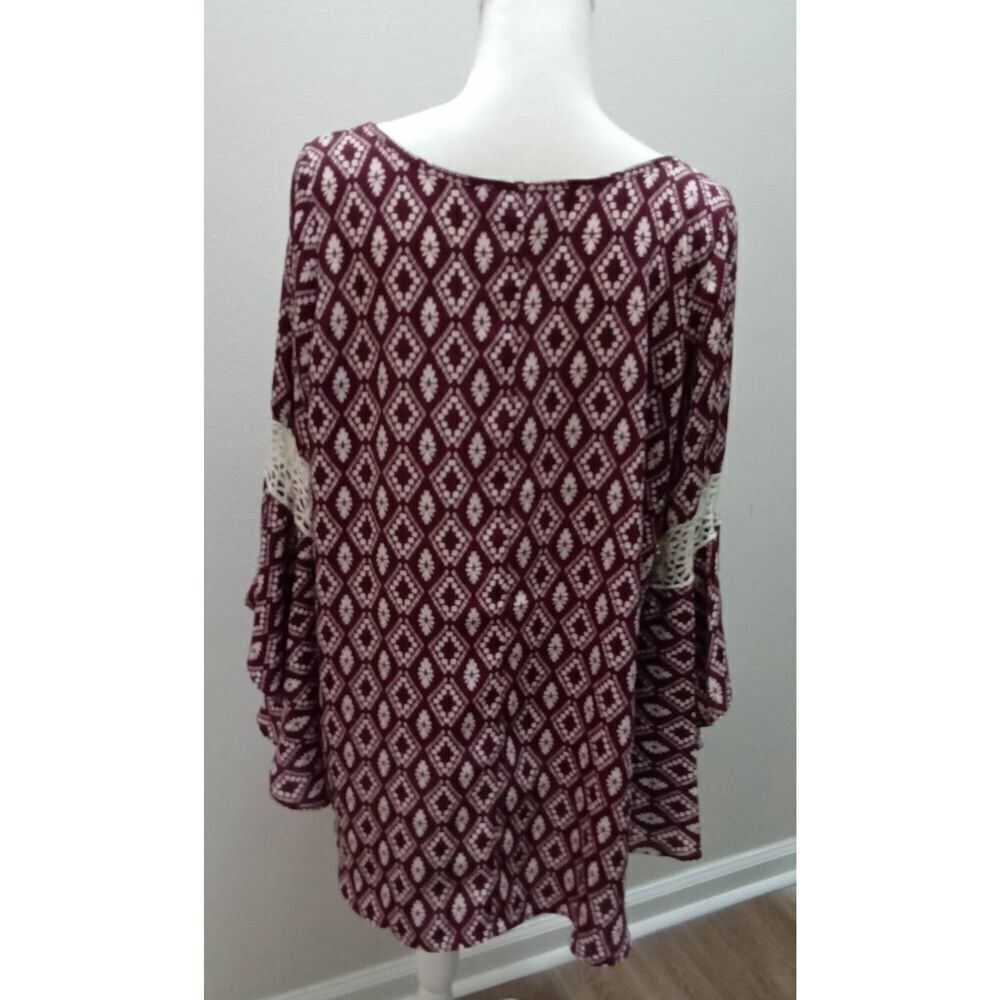 Heart Soul Blouse. - Picture 3 of 3